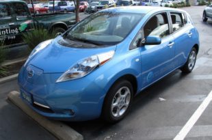 blue car electric leaf nissan bev nissanleaf 526070