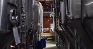 blue brewery container 1267361